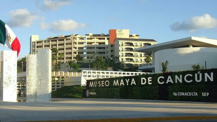 Explora la Riqueza de la museo maya